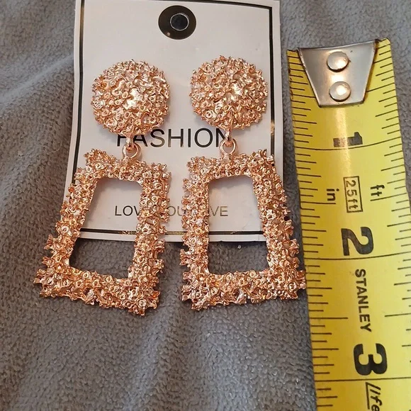 BRONZE!  Trapazoid Drop Earrings! - Picture 2 of 5